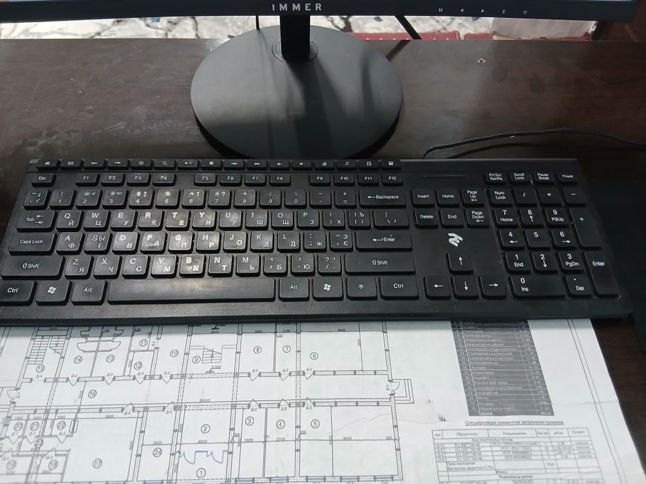 Kompyuter monitor nomi IMMER  ona plata ishlashi zo'r protsessor 64 xo