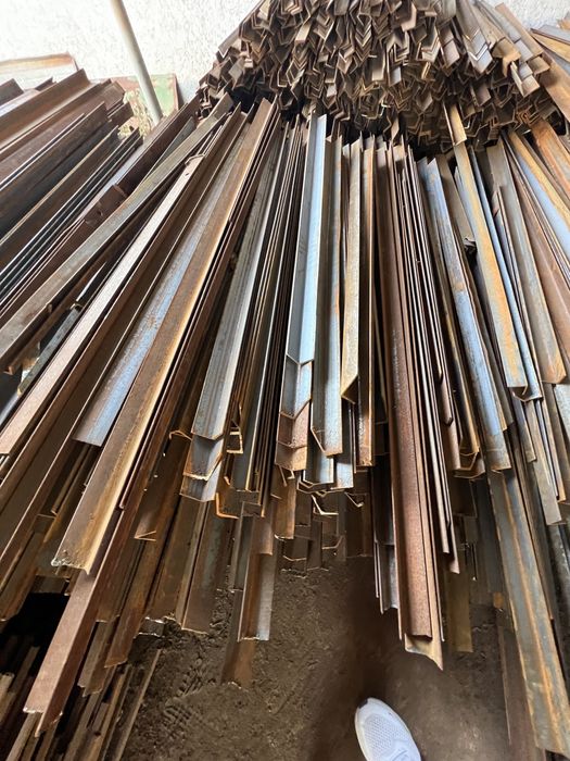 Угольник 5/5 толшина 4 мм