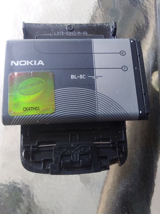 Продавам телефон