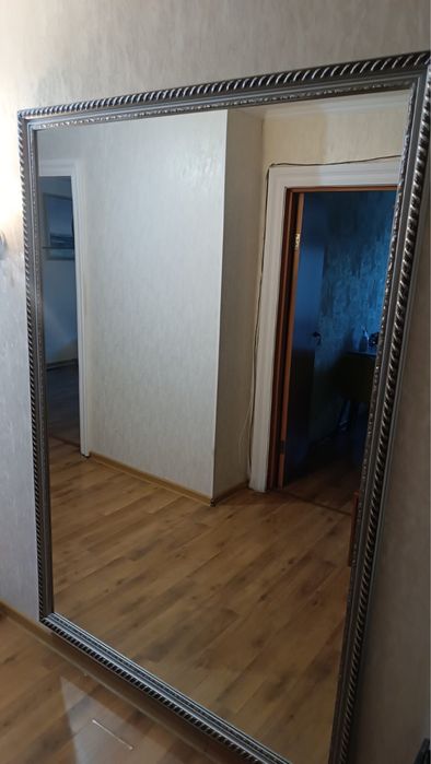 Продам зеркало в багете