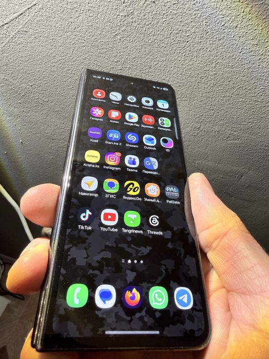 Продам Samsung Fold4 512гб