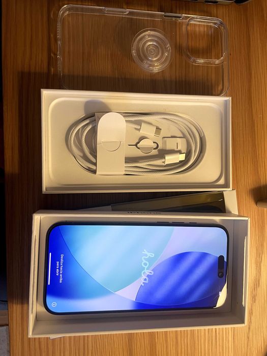 iPhone 16 Pro Max 256 GB - като нов с 99% батерия!