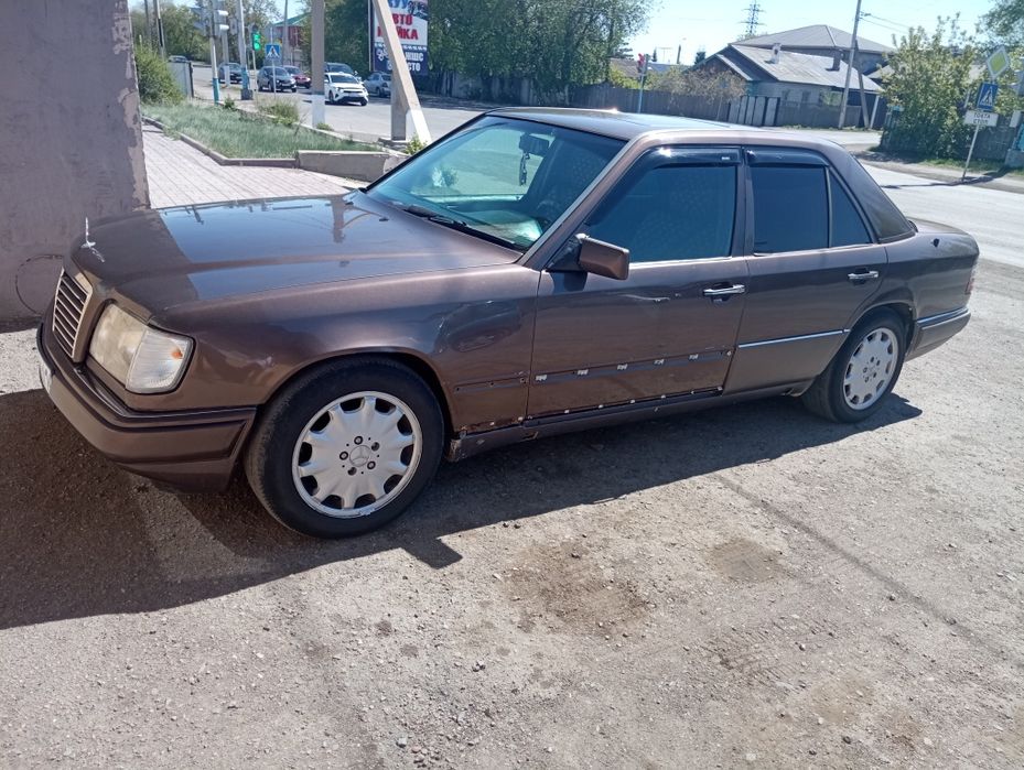 Продам мерседес 124