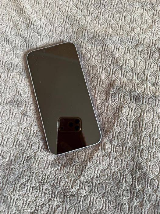 Продам айфон 14 плюс