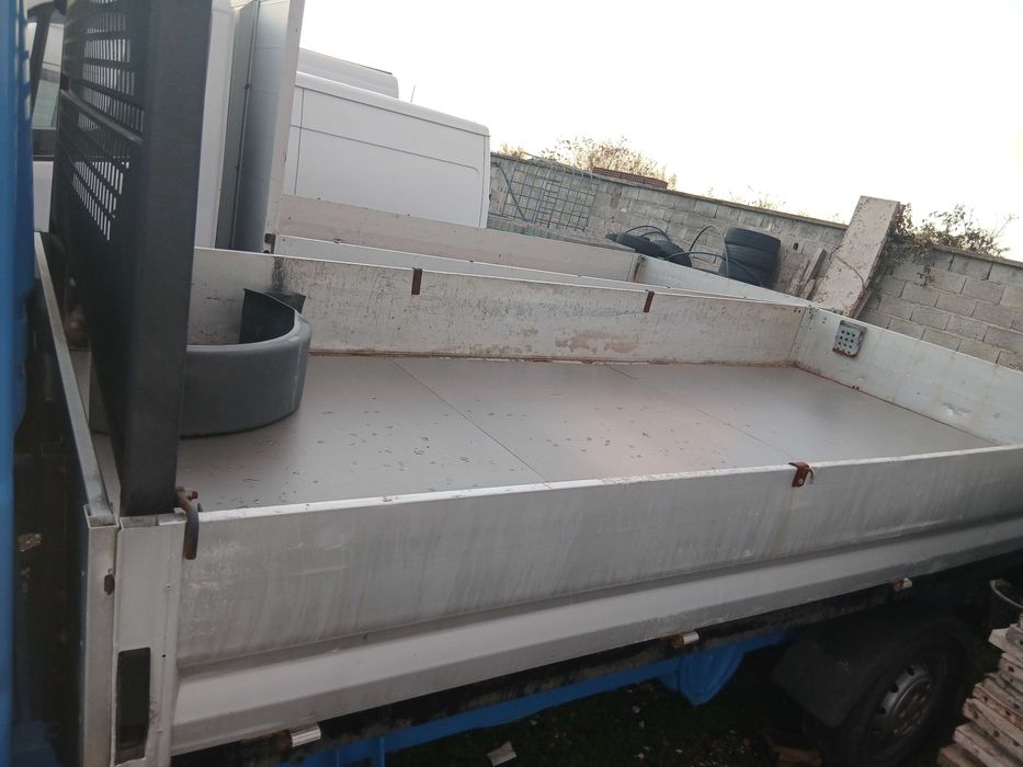 Продавам микробуси