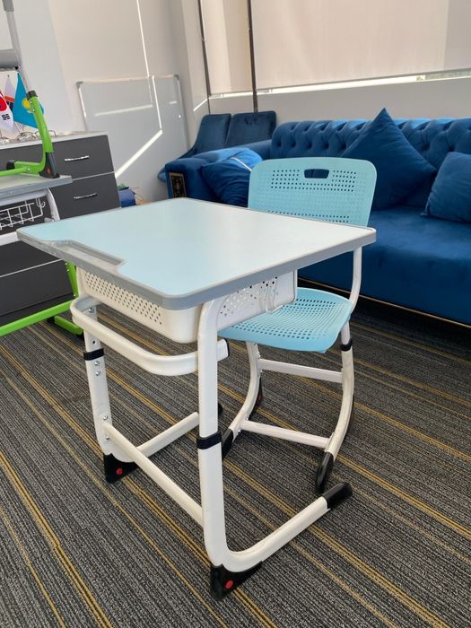 Регулируемая парта