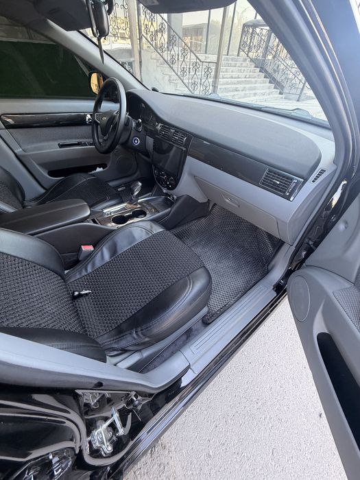 Jentra qora polni radnoy