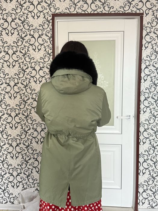 Продам верхние одежды для девушек