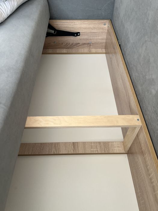 Диван в хорошем состояний