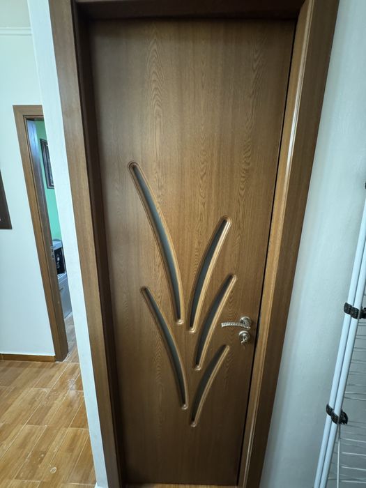 Usi interior in stare buna