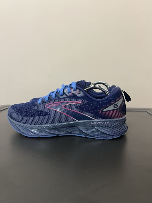 Оригинални маратонки Brooks 39 номер