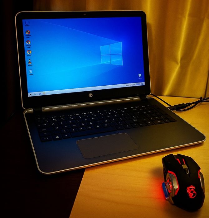 Laptop HP-FullHD-SSD