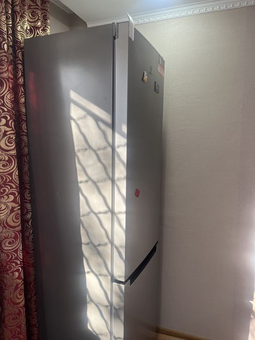 Продам холодильник