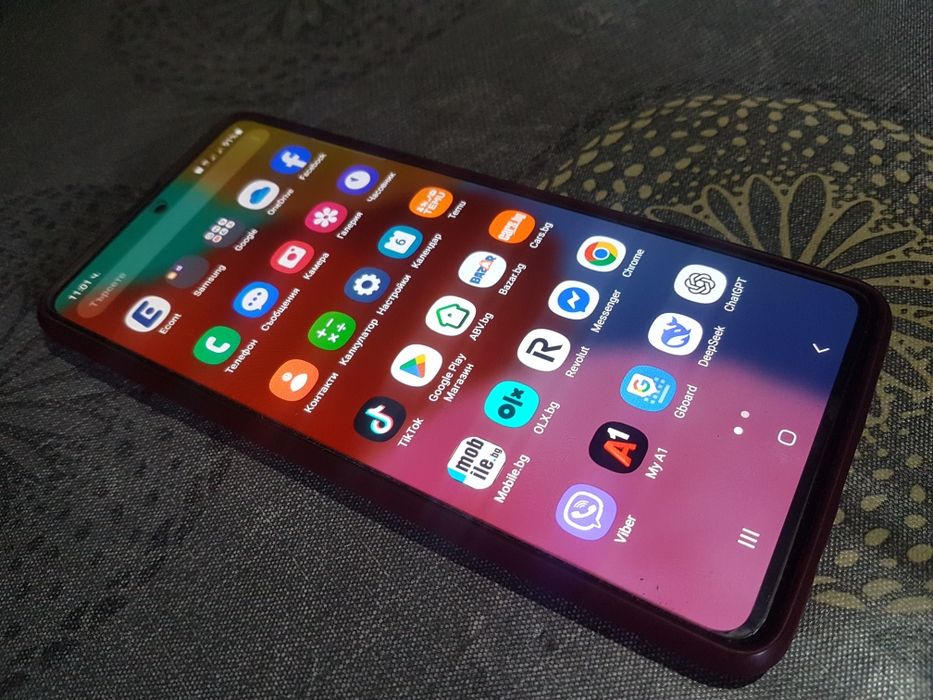 Samsung Galaxy A51 перфектен