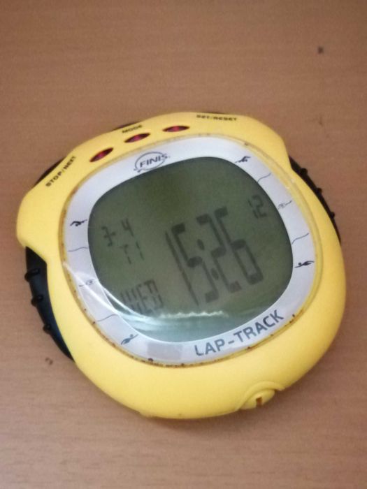 Ceas cronometru pentru inot