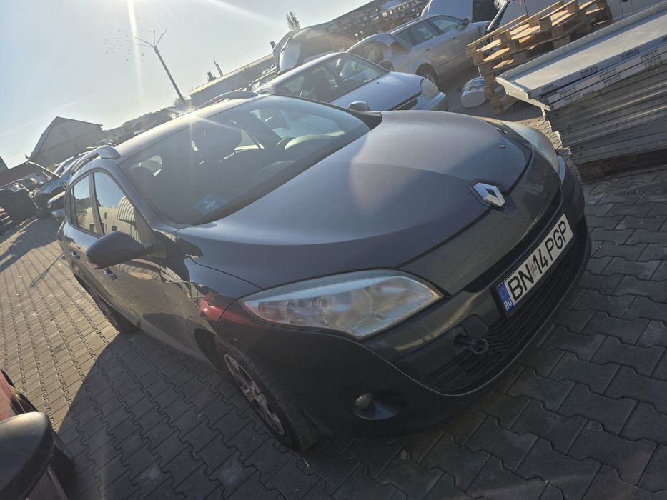 Plansa bord Renault Megane 2010 1.5 dCi MT (110 hp)