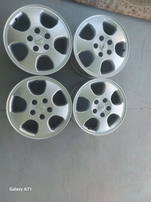 Диски на Опель R 15