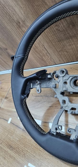 Перетяжка рулей и реставрация салона в Астане | LEV Detailing