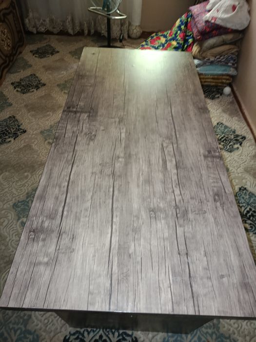 Продам стол и стулья