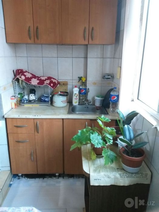 Продаётся 3 ком.квартира в Домбрабаде, 3 хонали Уй сотилади Домбиробод