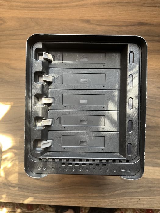 Nas Drobo Fs DRDS2-A