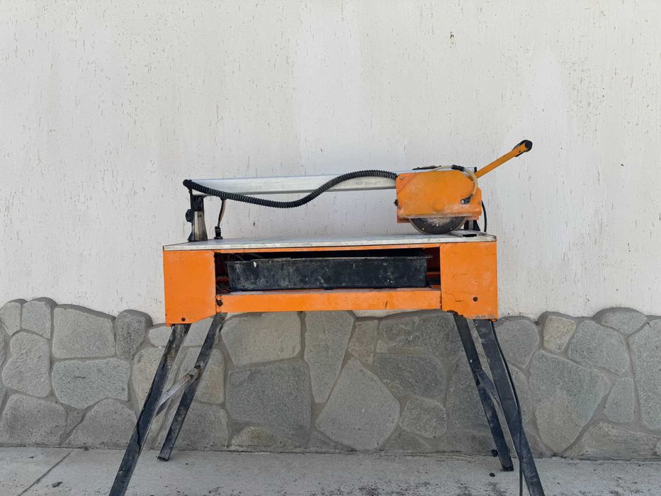 Машина за плочки - PRO 900 W / 68см