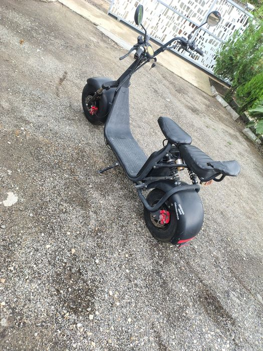 Vând scuter urgent electric merge foarte bine