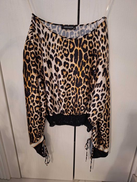 Дамска блуза с дълъг ръкав