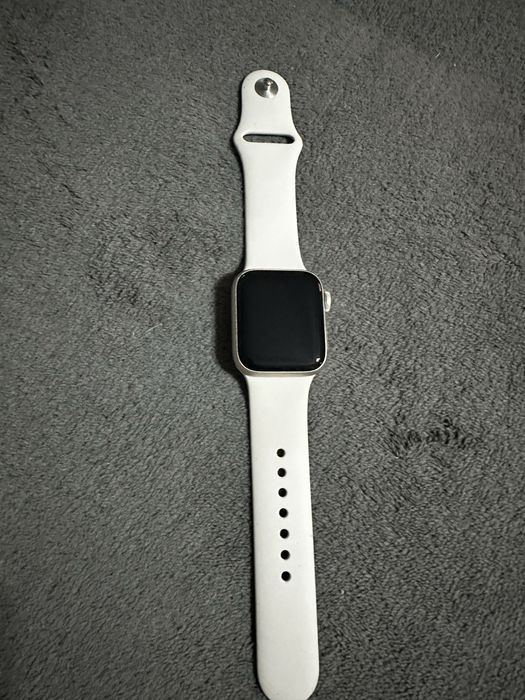 Apple Watch SE, generația a 2-a