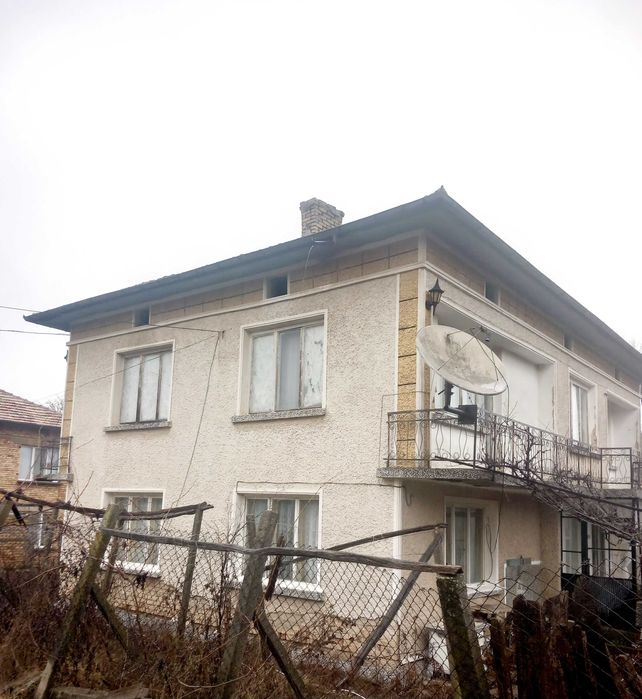 Продава се Къща в Шумен, Център - 110 кв.м за 441 €/кв.м - Снимка #1