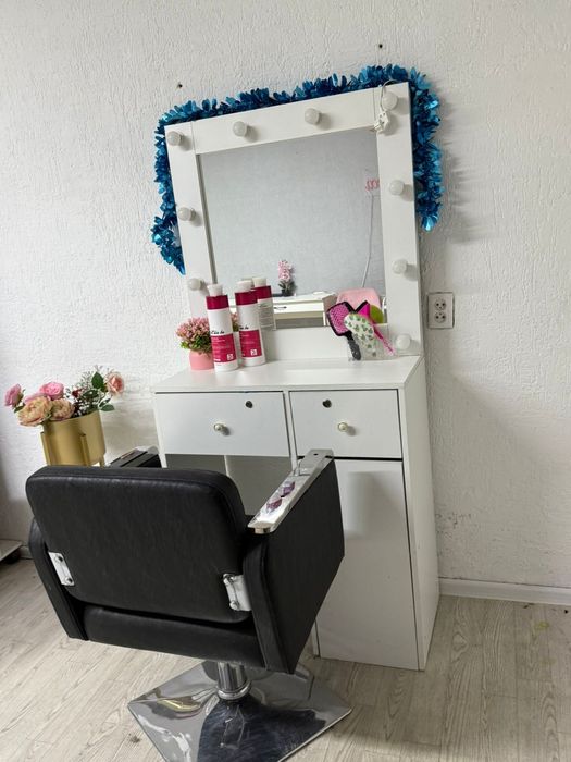 Сдаётся место в салоне