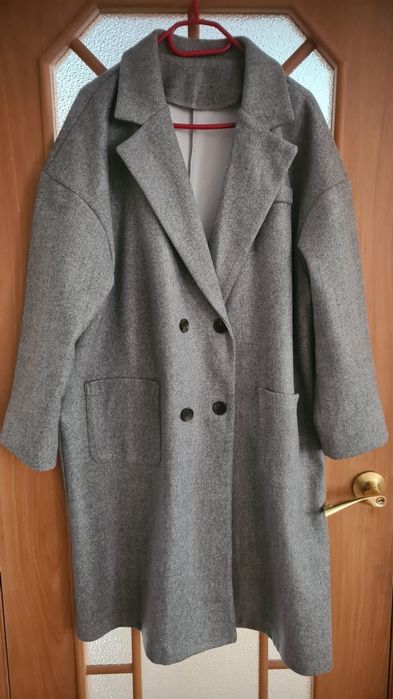 Пальто тренч  светло серое, прямое, дышашее