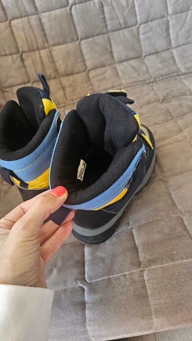 Топли ботушки номер 32