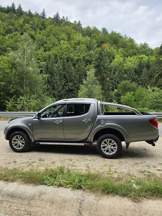 Mitsubishi L200,178 cp,anul 2015,km:165.000.