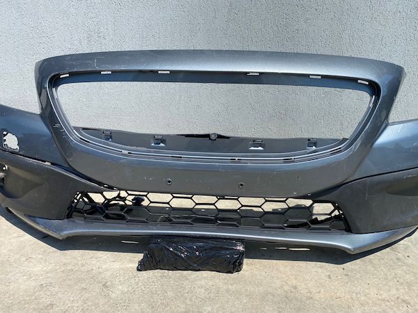 Bara Fata Cu Gauri De Spalator Volvo V40 Cross Country 31353310