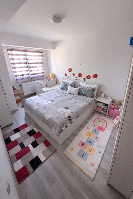Inchiriez apartament