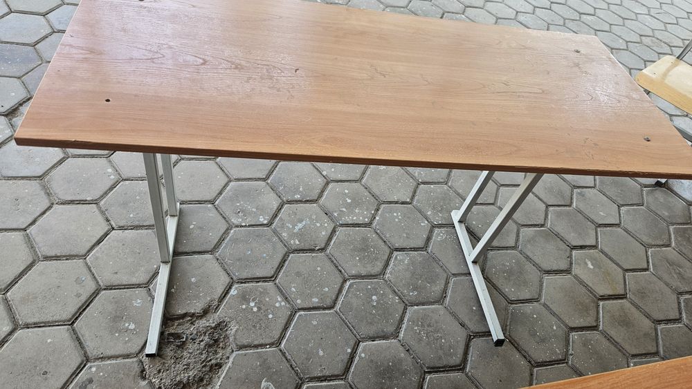 Парты для школьников