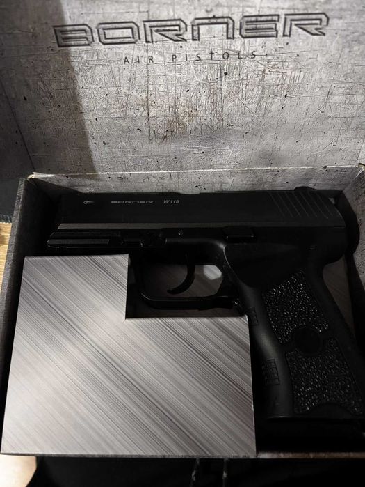 Airsoft пистолет BORNER W118 4.5mm