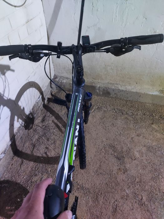 Продам велосипед GIANT 2