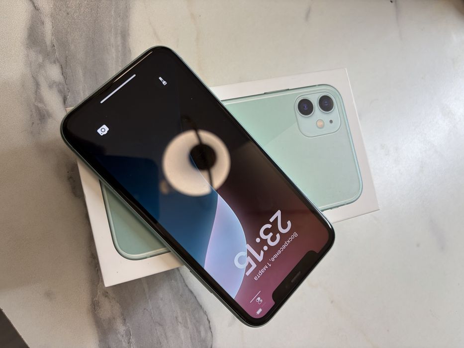 Продам iphone 11 (128gb) зелёный
