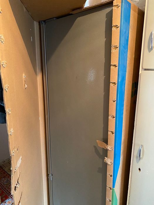 Холодильник новый