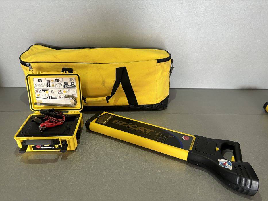Ezicat i750 detector utilitati Cabluri electrice conducte apa gaz canalizare Leica