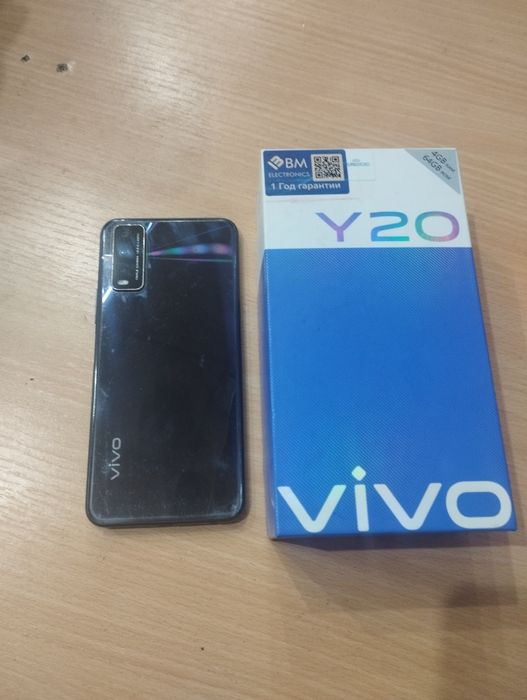 Vivo Y20 /4/64/ тали сотилади.