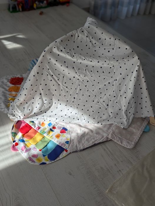 Lovevery Play Gym cort activitati