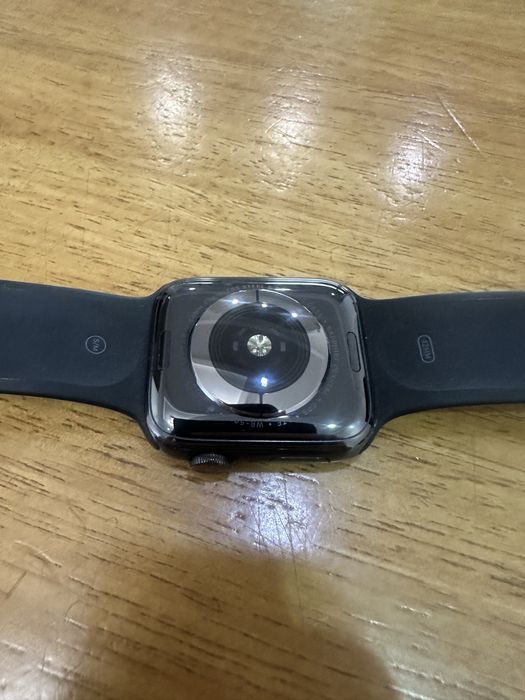 Apple Watch 4 44mm Стальные
