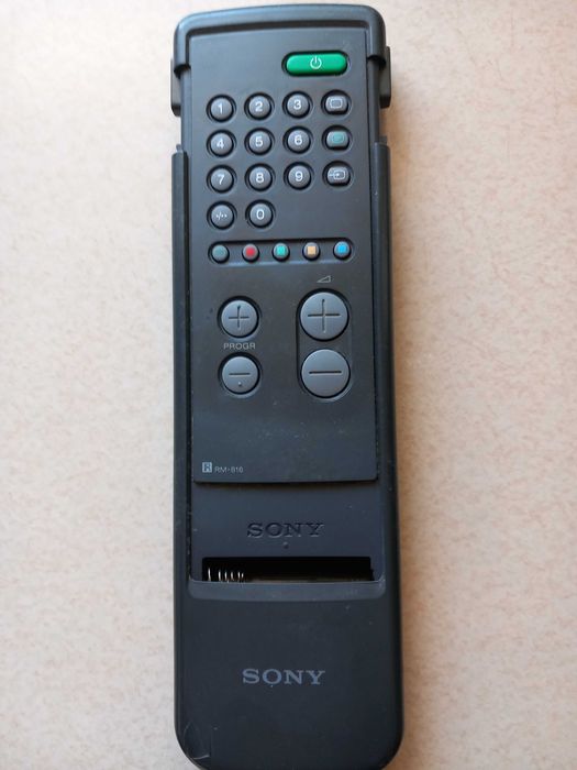 Телевизор Sony 25 инча,дистанционно с два панела