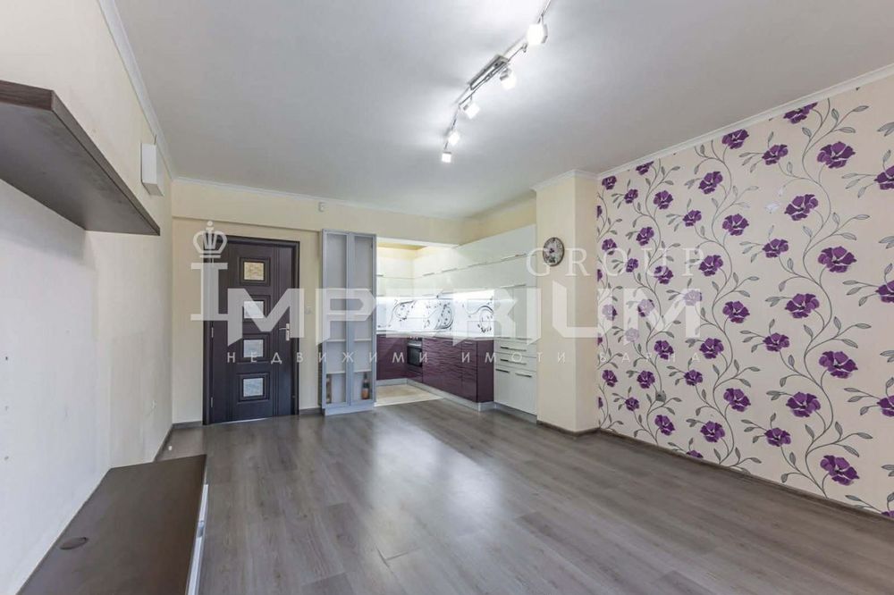 ПРОДАВА* Ексклузивно *ТРИстаен * Тухла* гр.Варна кв.Възраждане