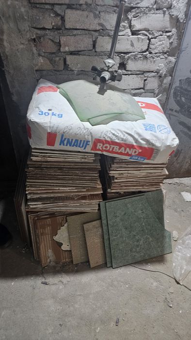 Кафель и на дрова встроенный шкаф