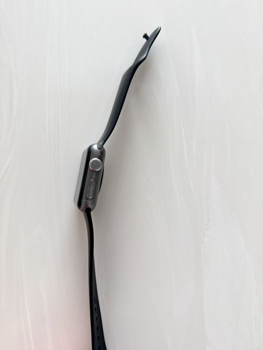 Apple Watch Series 3 42 мм