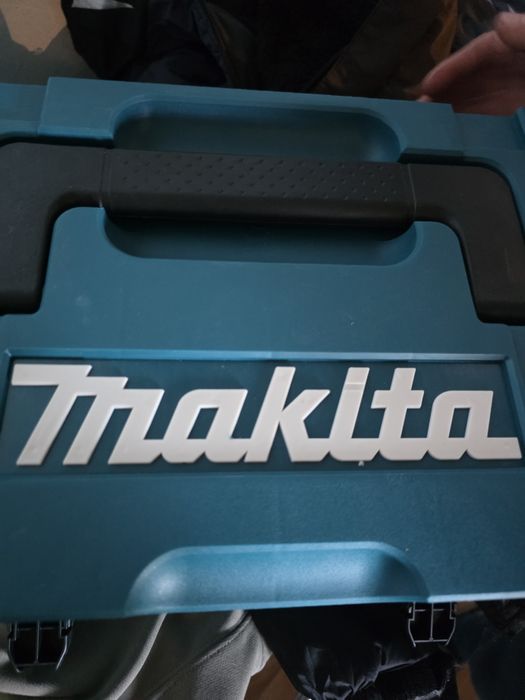 Шрупповер новый почти даром